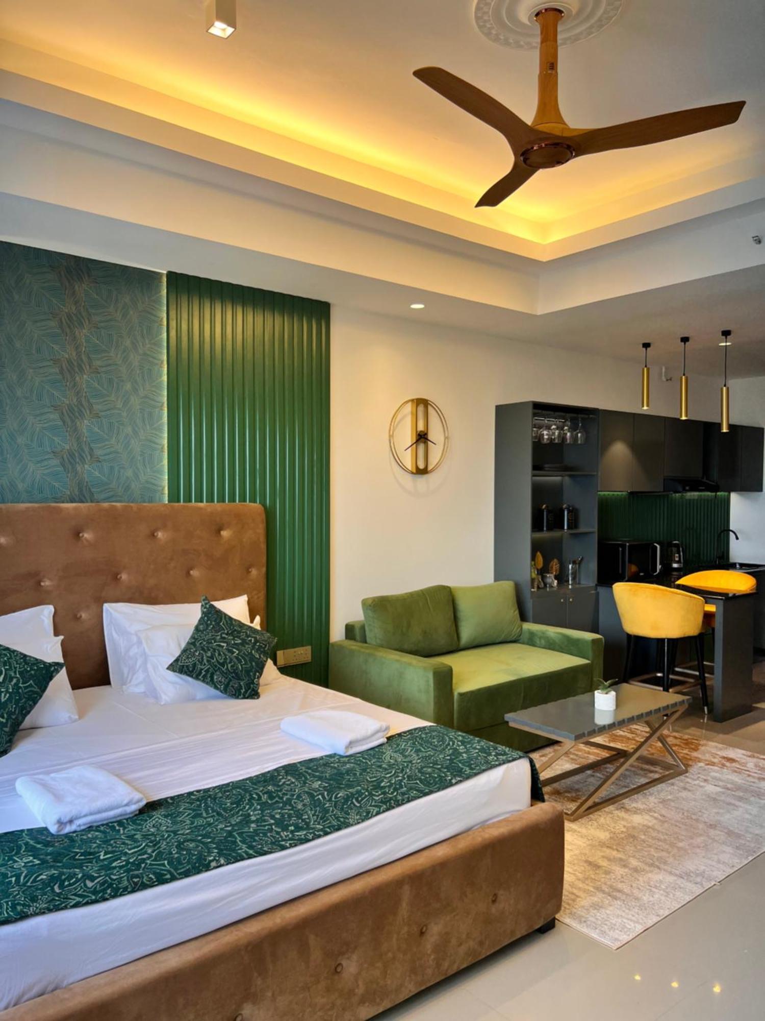 Ocean Breeze Negombo- Tidesend Luxury Beach Apartments 外观 照片