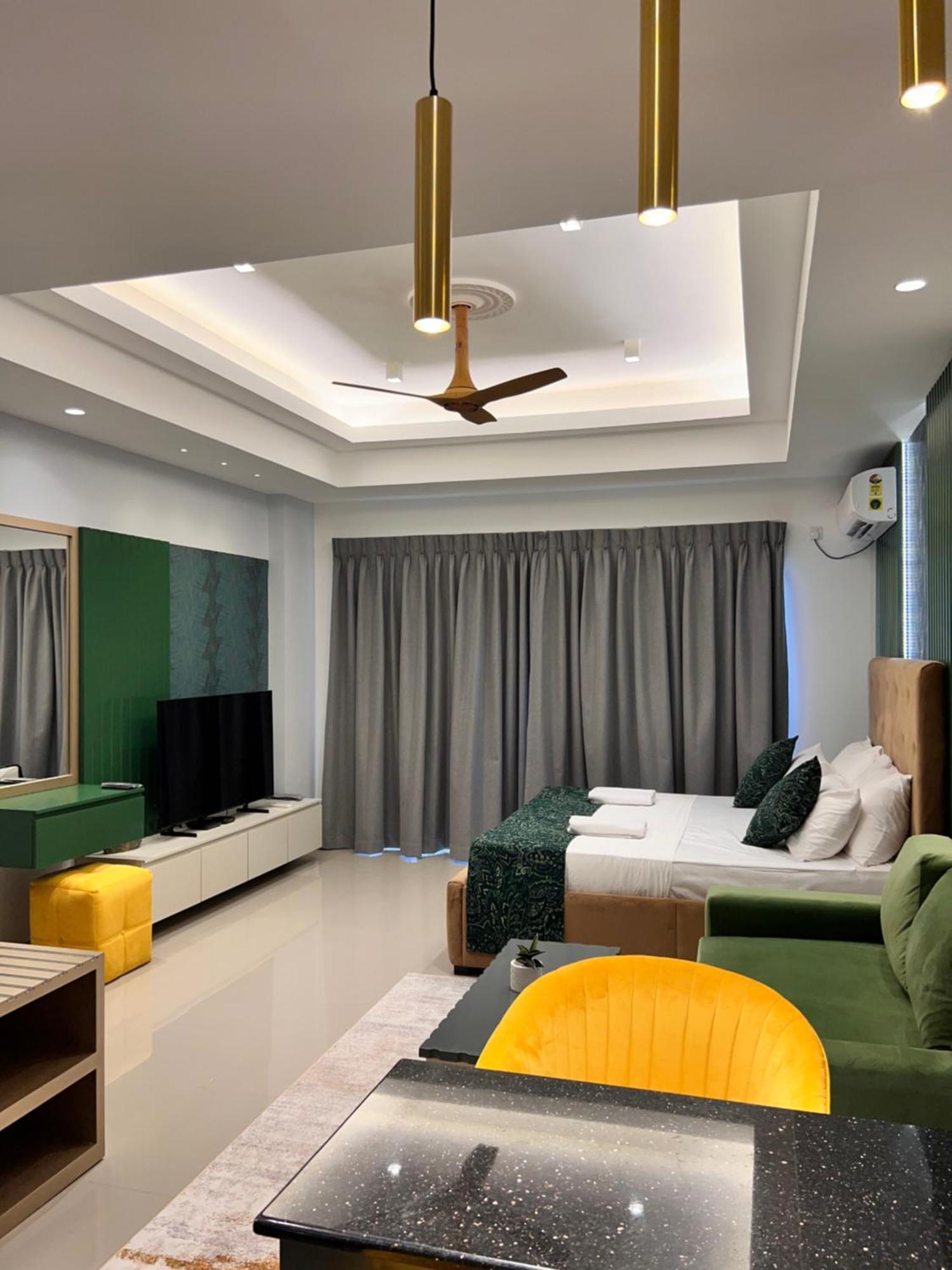 Ocean Breeze Negombo- Tidesend Luxury Beach Apartments 外观 照片