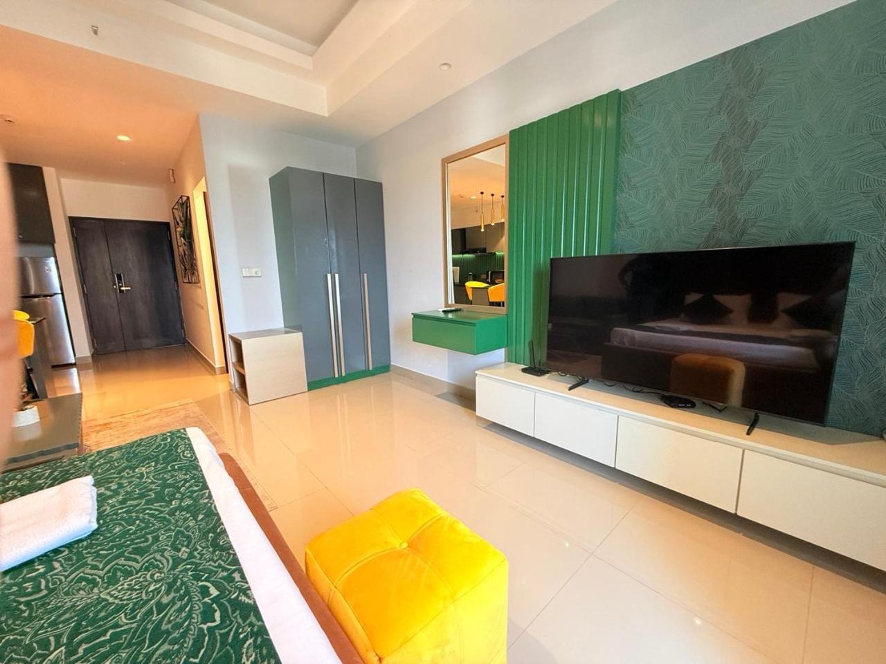 Ocean Breeze Negombo- Tidesend Luxury Beach Apartments 外观 照片