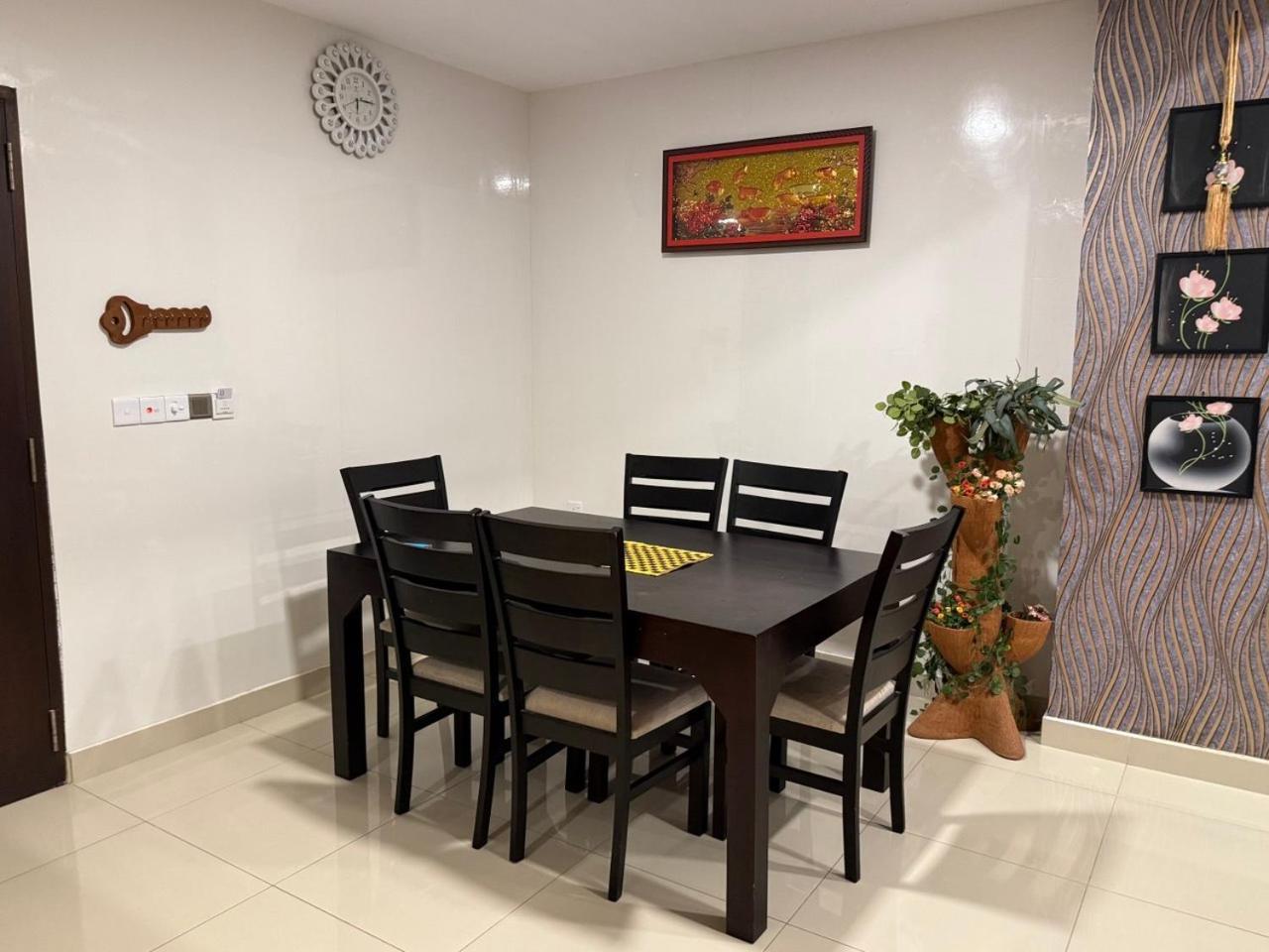 Ocean Breeze Negombo- Tidesend Luxury Beach Apartments 外观 照片