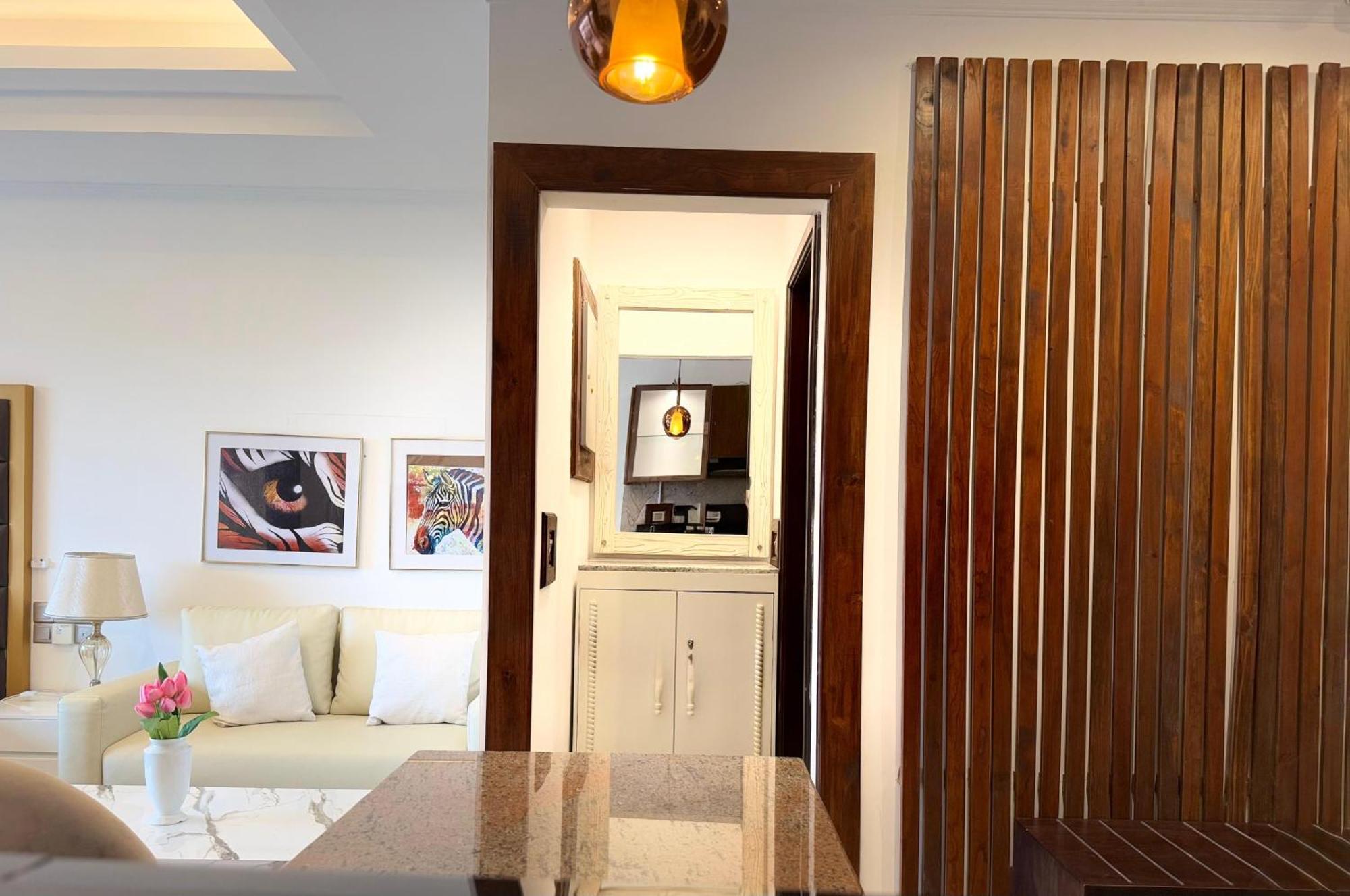 Ocean Breeze Negombo- Tidesend Luxury Beach Apartments 外观 照片